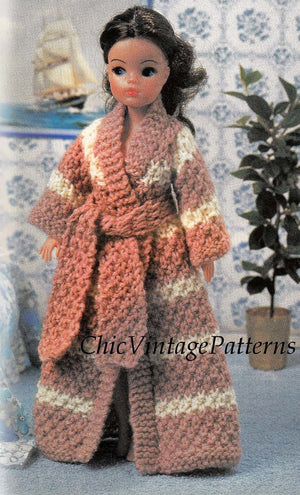 Easy-To-Make Doll's Dressing Gown Pattern, 11-13 inch Doll, Instant Download