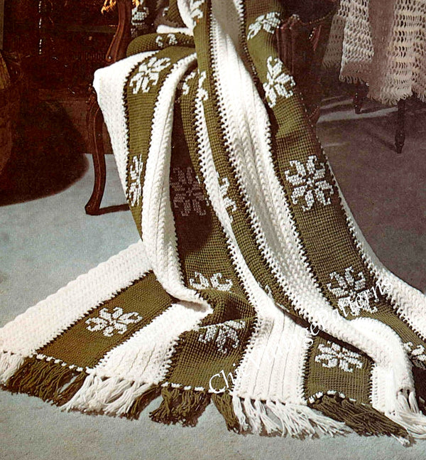 Snowflake Rug Crochet and Cross Stitch Pattern | ChicVintagePatterns